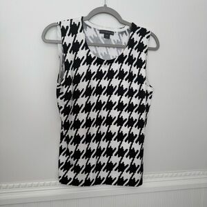 #40 Lightweight Sweater Vest Houndstooth